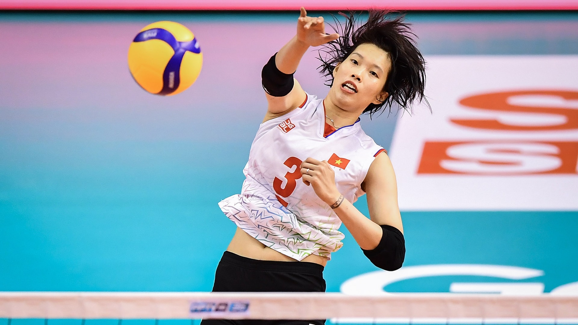 他与山东泰